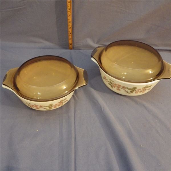 lot of two vintage cherry blossom pyrex casserole dishes with lids