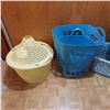 Image 2 : Laundry Basket