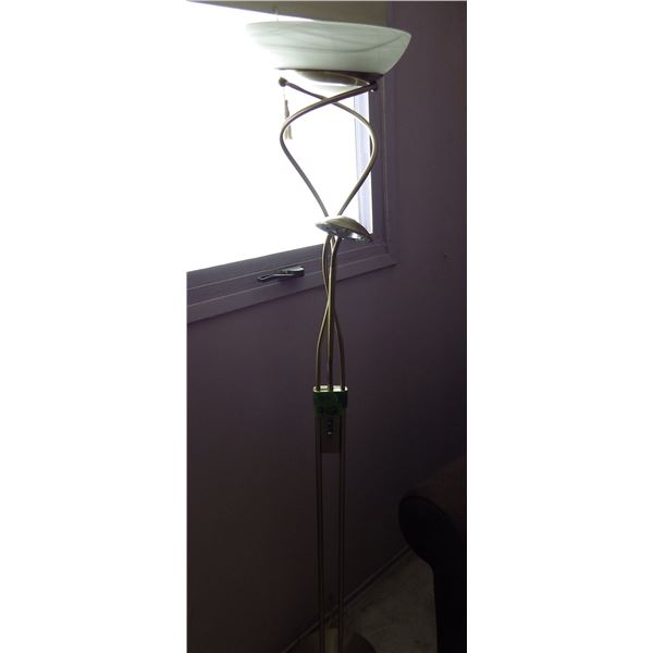 Floor lamp