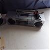 Image 3 : 2 radios