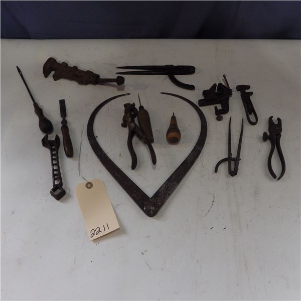 a lot of vintage  tools