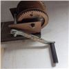 Image 2 : hand crank  winch