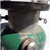 Image 3 : 2 coleman lanterns model 335 has broken globe and Model 321B
