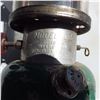 Image 4 : 2 coleman lanterns model 335 has broken globe and Model 321B