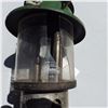 Image 5 : 2 coleman lanterns model 335 has broken globe and Model 321B
