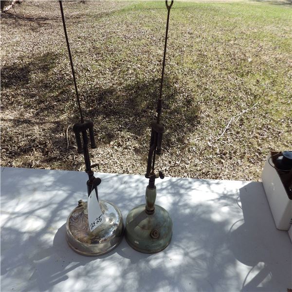 2 coleman lanterns  - The sunshine of the night