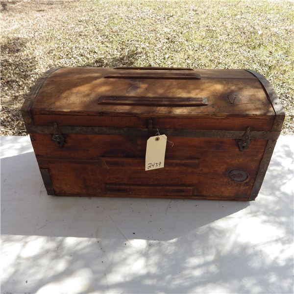 Vintage Dome top trunk