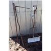 Image 1 : vintage yard and garden tools