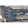 Image 3 : gardening hand tools
