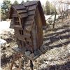 Image 4 : Wire garden pot stands and bird house