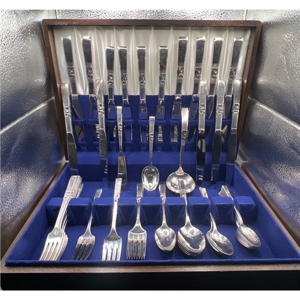 54pc of Morning Star Oneida Community Silver Plate Cutlery