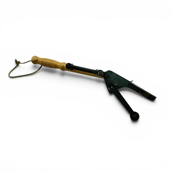 Wood Handled Clay Thrower