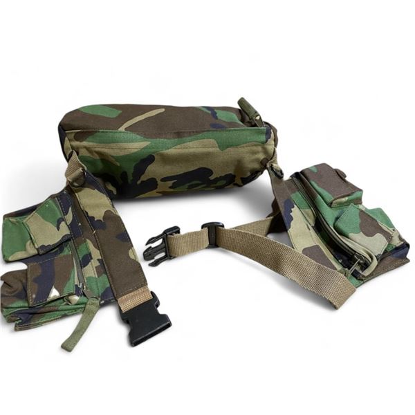 2x 7 POCKET FANNY BAG BLACK WOODLAND CAMO