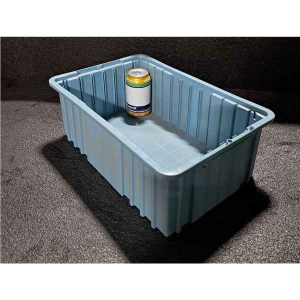 BAC À DIVISEURS EN PLASTIQUE 16"x10"x6" -BLEU