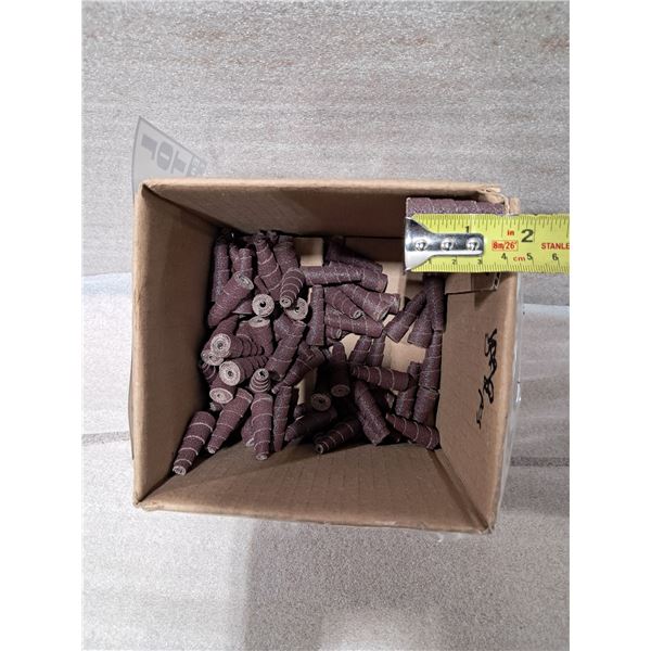 BOÎTE DE 90pcs ROULEAUX-CARTOUCHES À SABLER 3M 1/2"x1-1/2"x1/8"