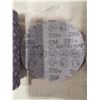 Image 2 : ROULEAU 3M DE 50pcs DISQUES À SABLER AUTOCOLLANTS 5" gr:220+