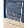 Image 2 : LOT DE 25 SÉPARATEURS DE COMPTOIR EN PLEXIGLAS 24"x32"x6"
