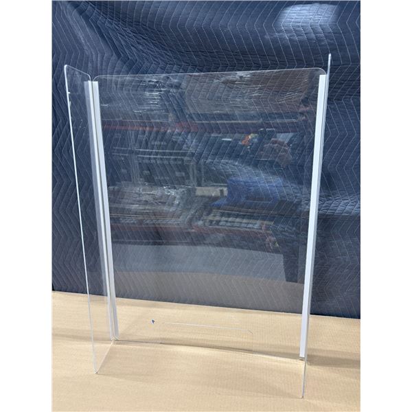 LOT DE 25 SÉPARATEURS DE COMPTOIR EN PLEXIGLAS 24"x32"x6"