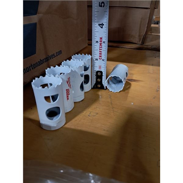 LOT DE 5 SCIES EMPORTE-PIÈCE MILWAUKEE 1-3/16"