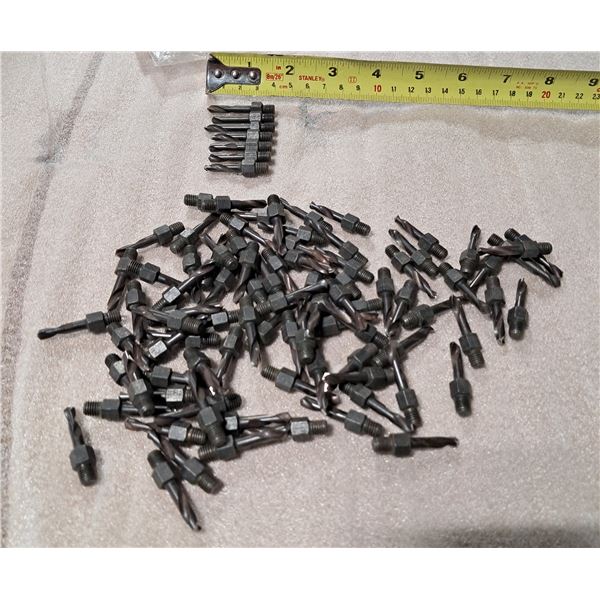 LOT DE 95+pcs FORETS ASSORTIS