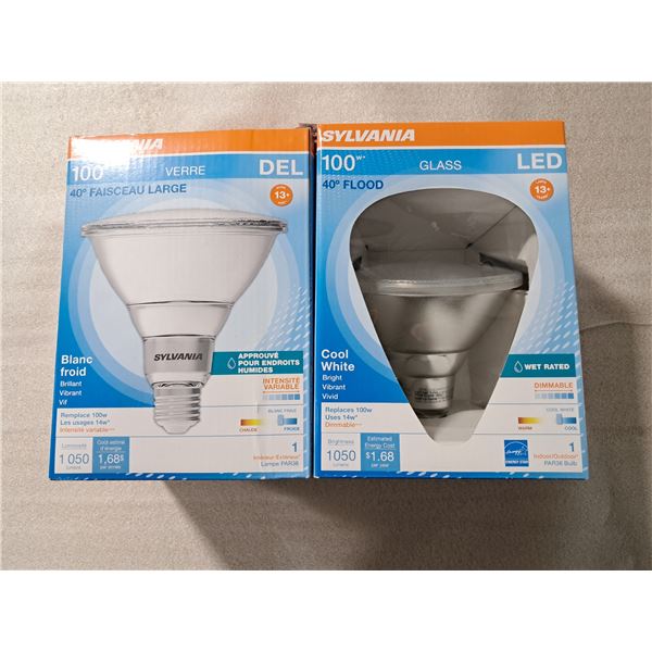 LOT DE 2 AMPOULES DEL DE PROJECTEUR SYLVANIA 14W (ÉQUIVALENT 100w) 1050 LUMENS