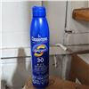 Image 1 : BOÎTE DE 12 ÉCRANS SOLAIRES EN AÉROSOL COPPERTONE FPS 30 222 ml