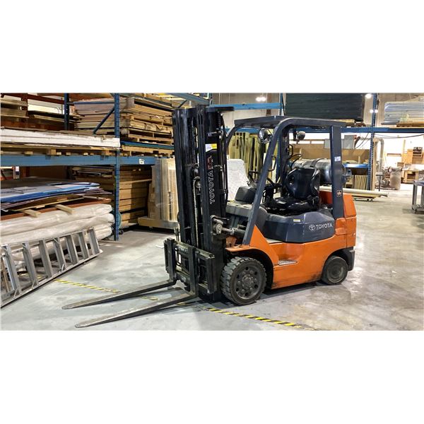 TOYOTA MODEL 7FGCU25 FORKLIFT (PROPANE) -3600 LBS. LIFT CAPACITY, 3 STAGE MAST, STANDARD FORKS,