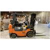 Image 5 : TOYOTA MODEL 7FGCU25 FORKLIFT (PROPANE) -3600 LBS. LIFT CAPACITY, 3 STAGE MAST, STANDARD FORKS,