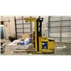 Image 4 : YALE MODEL OS030ECN24TE089 ELECTRIC LIFT TRUCK ORDER PICKER WITH CHARGER