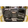 Image 6 : YALE MODEL OS030ECN24TE089 ELECTRIC LIFT TRUCK ORDER PICKER WITH CHARGER