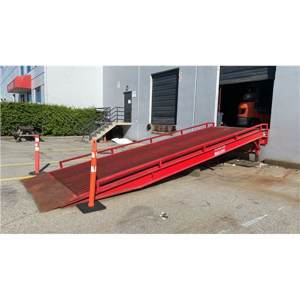 DURA-RAMP PORTABLE LOADING DOCK RAMP - 30,000 LBS. CAPACITY