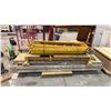 Image 1 : MOBILE SCAFFOLDING SET (YELLOW) WITH (5) REYNOLDS 117" WORK PLATFORMS