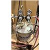 Image 3 : SPRAY PAINT CART WITH (2) PNEUMATIC PAINT POTS, HOSE LINES/REGULATORS AND (2) SPRAY GUNS
