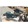 Image 4 : GROUP OF (6) ASSORTED POWER SANDING TOOLS - MAKITA, BOSCH, DEWALT