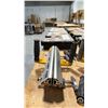 Image 2 : 2 AQUA-JAW CARRY VISES ALL WEATHER COUNTERTOP CARRY VISE