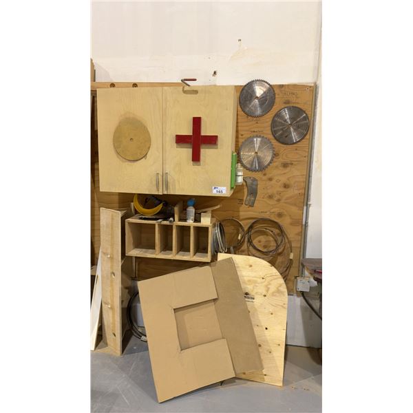 LARGE ASSORTMENT OF SAW BLADES