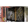 Image 6 : CRAFTSMAN ROLLING TOOL CABINET AND CONTENTS