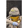 Image 3 : GROUP OF (4) ASSORTED SHOP VACUUMS AND BOX OF ACCESSORIES