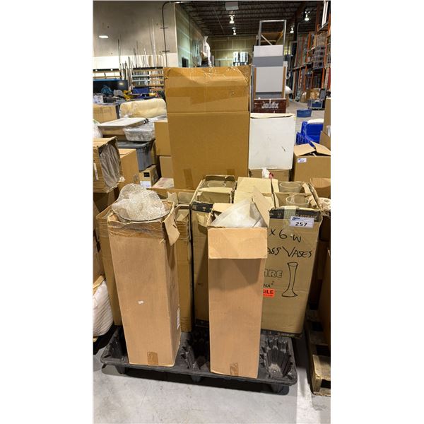 PALLET OF LARGE ASSORTED SIZE GLASS VASES