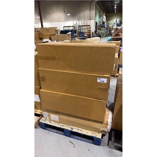PALLET OF ASSORTED LARGE GLASS FLOWER VASES