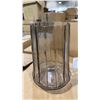 Image 2 : PALLET OF ASSORTED DECORATIVE GLASSWARE