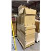 Image 1 : PALLET OF DECORATIVE ITEMS - LIGHTED DEER, GLASS VASES AND MORE