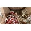 Image 5 : PALLET OF ASSORTED ARTIFICIAL FEATHERS, FLOWERS, PLANTS AND GRASS