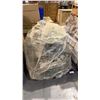 Image 1 : PALLET OF ARTIFICIAL CHRISTMAS PINE BOUGHS