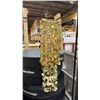 Image 2 : PALLET OF ASSORTED BEADED CURTAINS AND BEADED HANGING CHANDELIERS