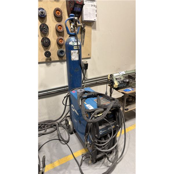 MILLER MILLERMATIC 212 AUTO-SET MIG WELDER *TANK NOT INCLUDED*
