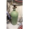 Image 3 : 2 WELDING TANKS, TIG TORCH AND WELDING HELMET