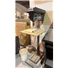Image 2 : DELTA 16 1/2" DRILL PRESS