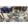 Image 2 : MAKITA 12" COMPOUND MITRE SAW WITH MAKITA FOLD-UP SAW STAND