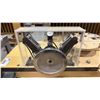 Image 2 : MOBILE WORK TABLE WITH PNEUMATIC CAM DRIVEN WHEEL WINDING SYSTEM AND MANY ASSORTED PARTS
